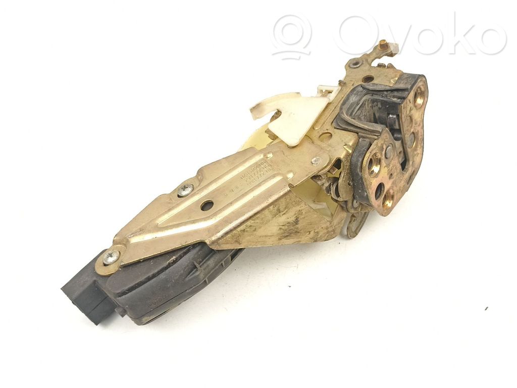 Opel Omega A Front door lock 