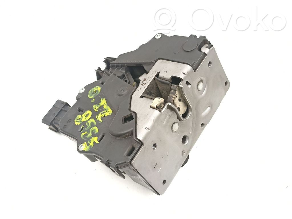 Etuoven lukko   13258271