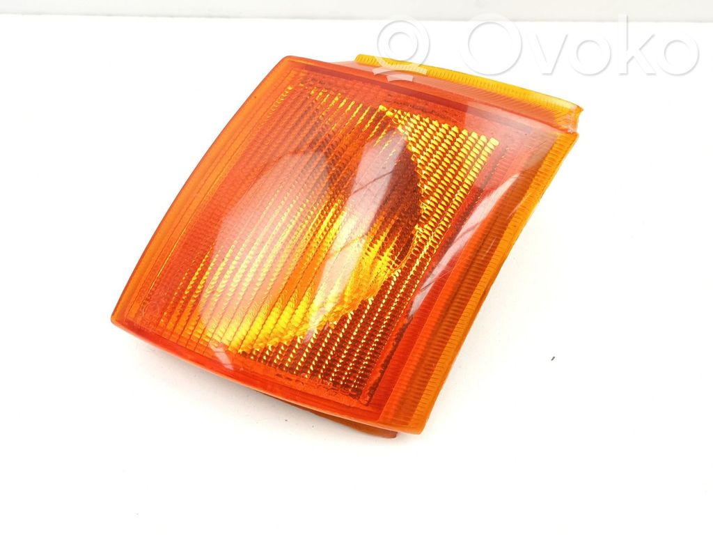 Front indicator light   97VX13369AA