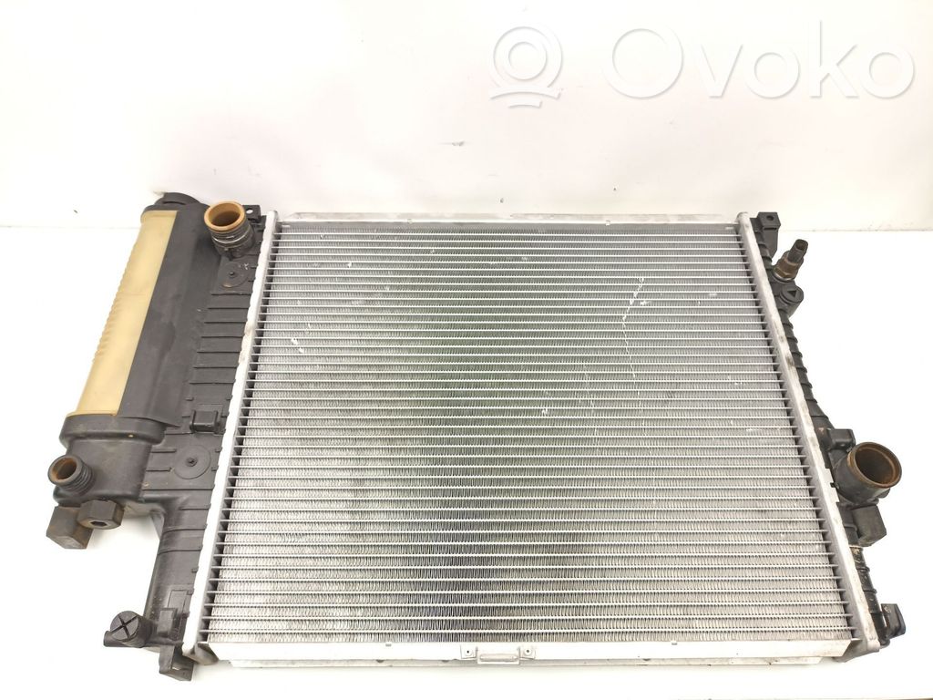 BMW 5 E39 Coolant radiator 