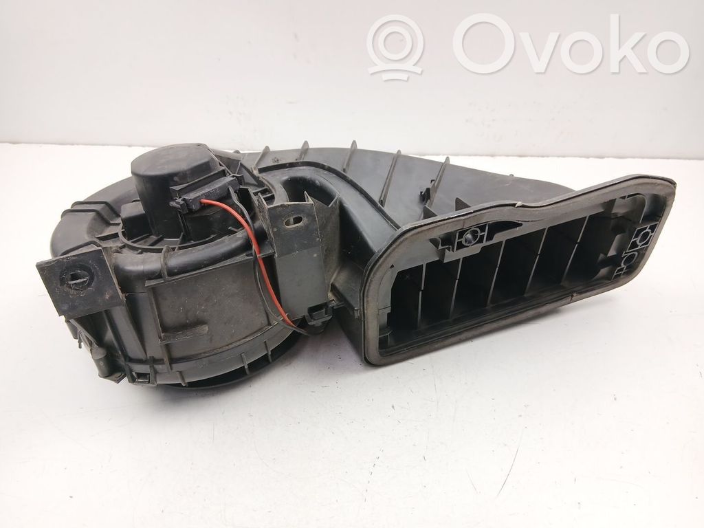 Renault Clio II Mazā radiatora ventilators 