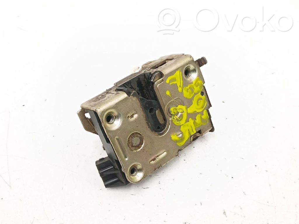 Renault 19 Zamek drzwi tylnych 