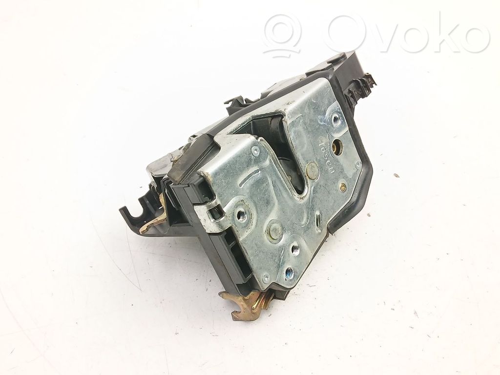 Front door lock   51217011244