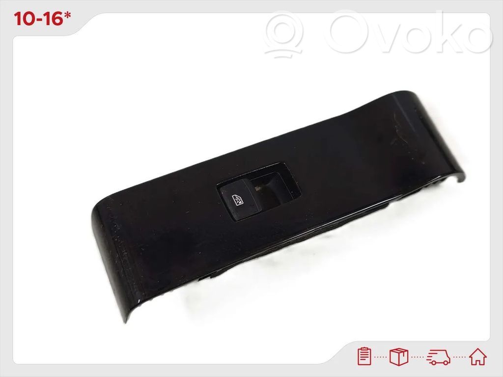 Electric window control switch   SC2EF3746700
