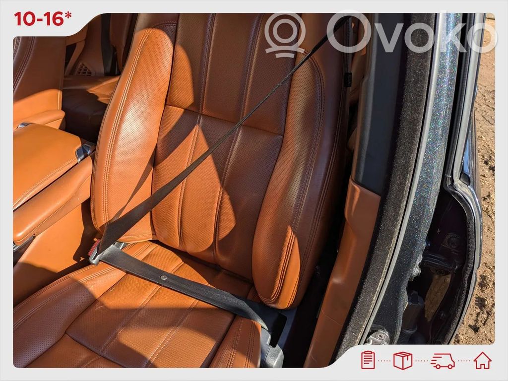 Land Rover Discovery 4 - LR4 Передний ремень безопасности 