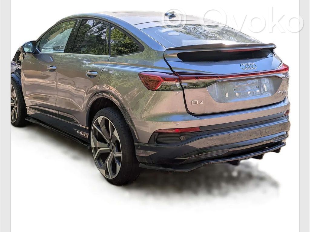 Audi Q4 Sportback e-tron Panel lateral trasero 