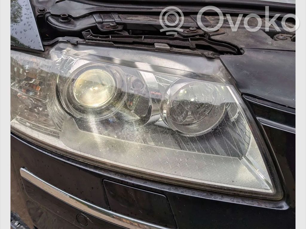 Audi A8 S8 D3 4E Lampa przednia 