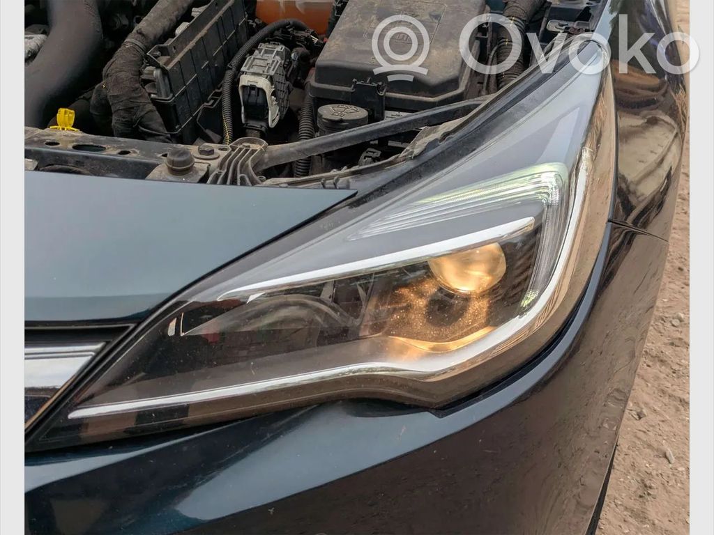 Opel Astra K Priekinis žibintas 
