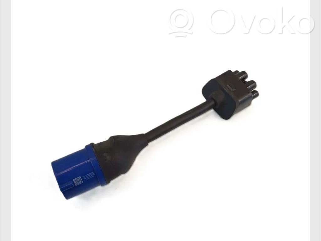 Tesla Model S Battery charger (optional) 