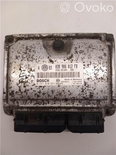 Volkswagen Golf V Unidad de control/módulo ECU del motor 