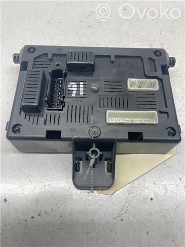 Renault Clio III Drošinātāju bloks 