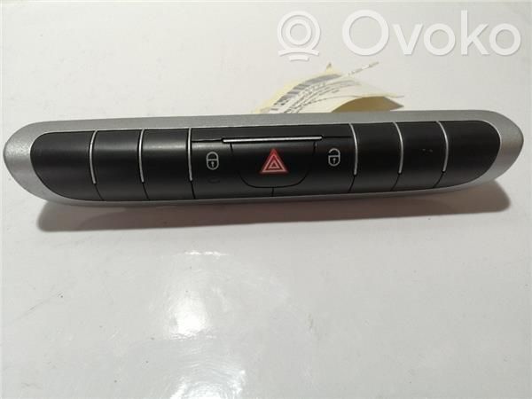 Smart ForTwo II Botón interruptor de bloqueo de puertas 