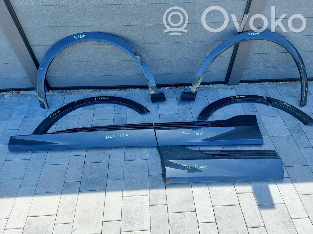 Front arch trim