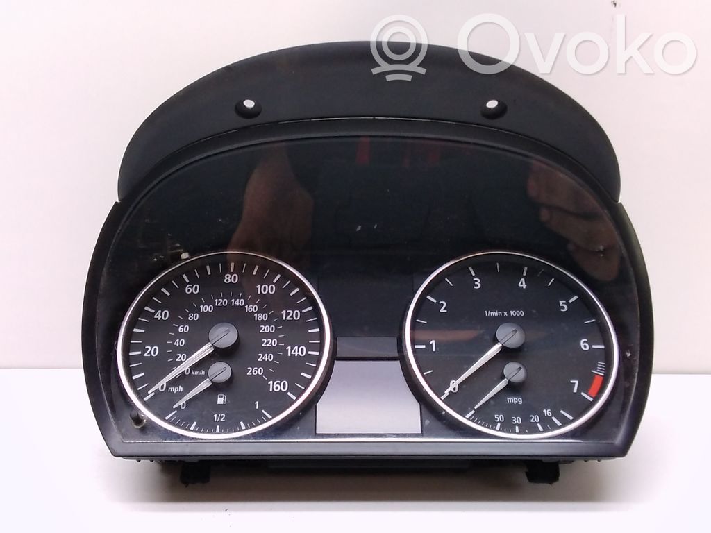 Geschwindigkeitsmesser Cockpit   697465201