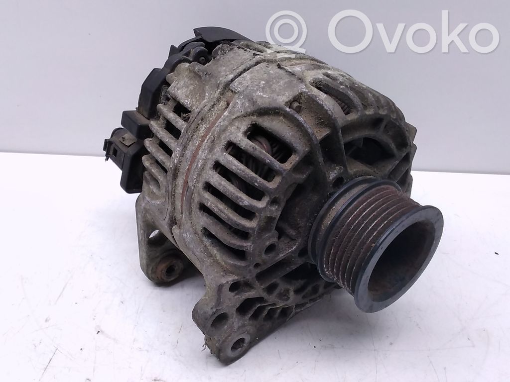 Volkswagen Golf IV Ģenerators 