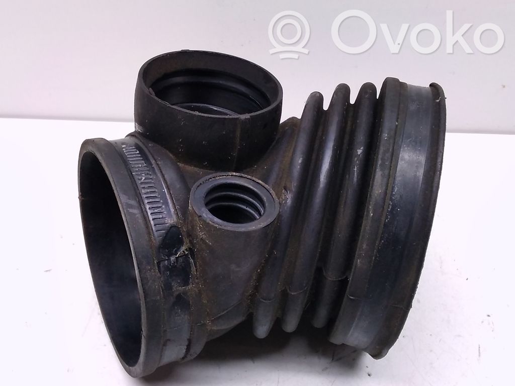 BMW 5 E39 Šļūtene (-es) / caurule (-es) 