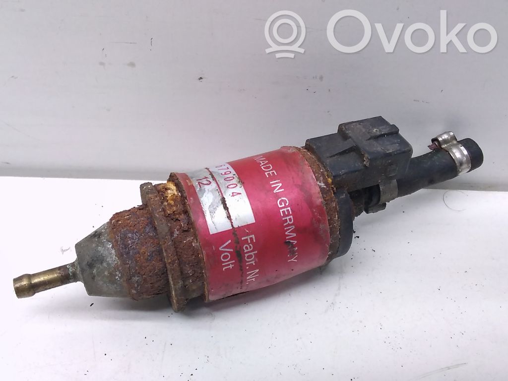 BMW 5 E39 Webasto auxiliary heater fuel pump 