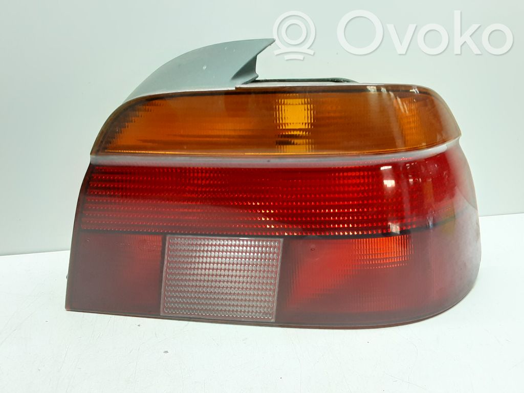 BMW 5 E39 Galinis žibintas kėbule 