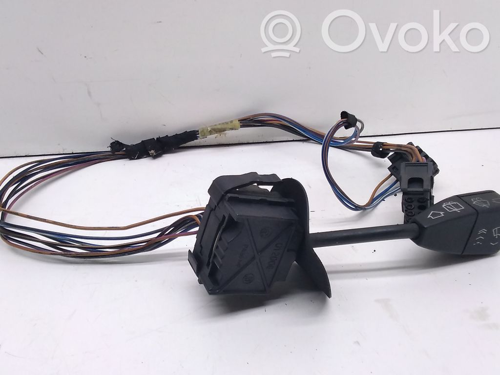 BMW 5 E34 Valytuvų rankenėlė 