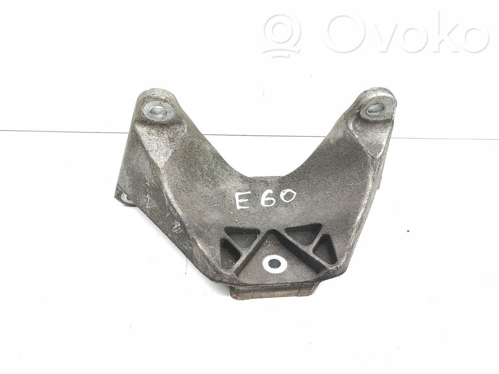 Gearbox mounting bracket   6761107,22316761107