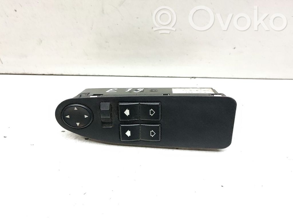Electric window control switch   8360887