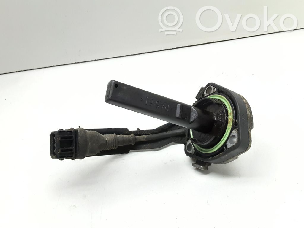 BMW 5 E39 Oil level sensor 