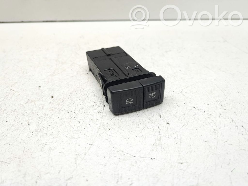Fog light switch