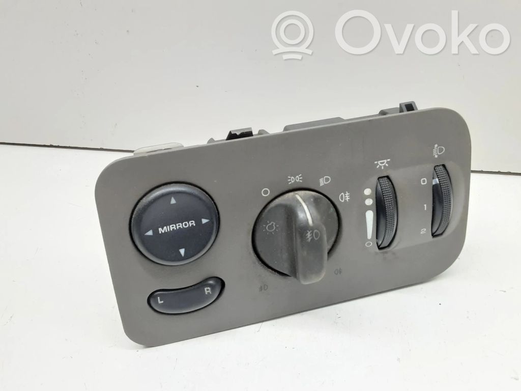 Chrysler Voyager Light switch 