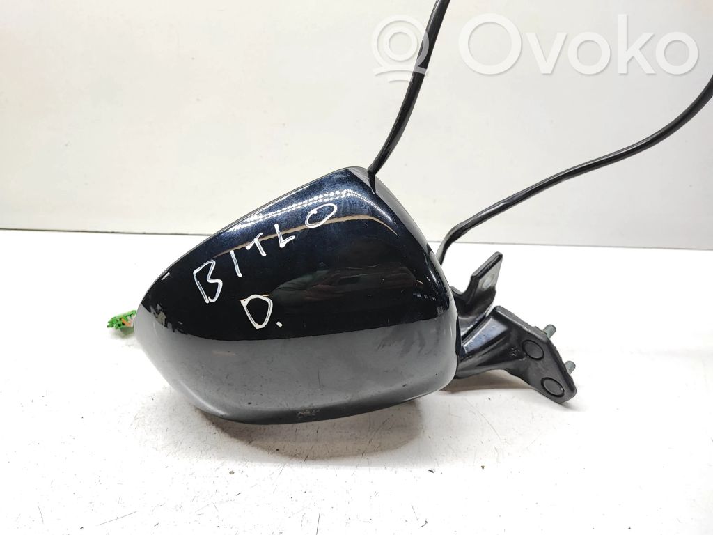 Volkswagen New Beetle Front door electric wing mirror 