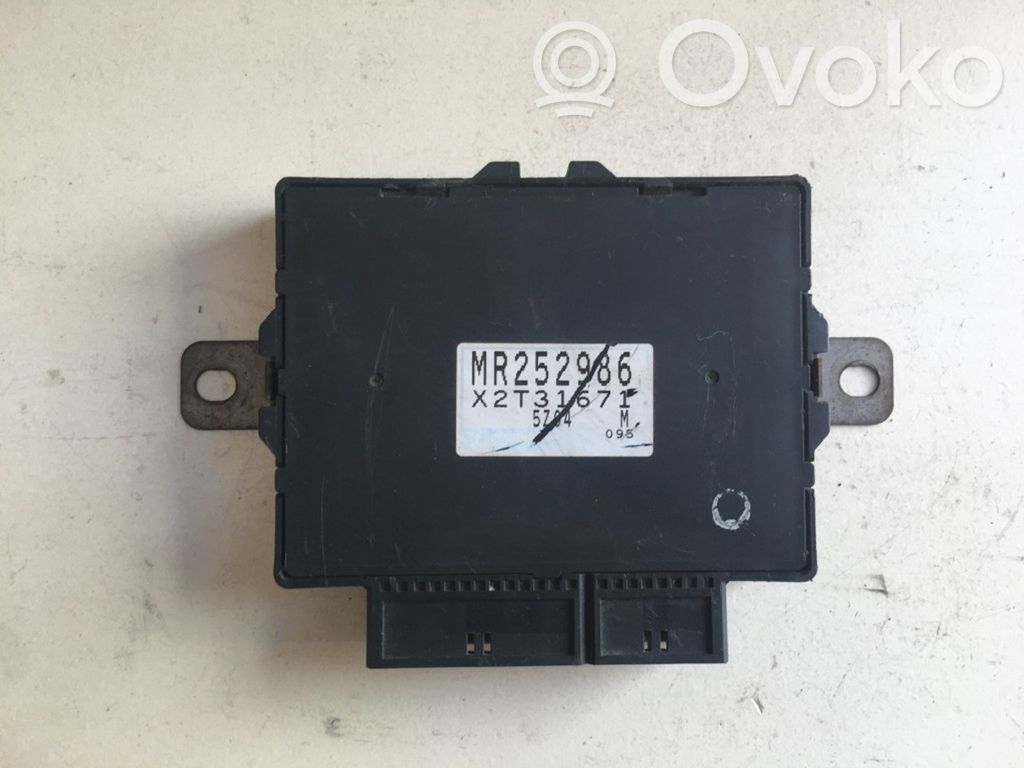 Mitsubishi Colt ABS control unit/module 