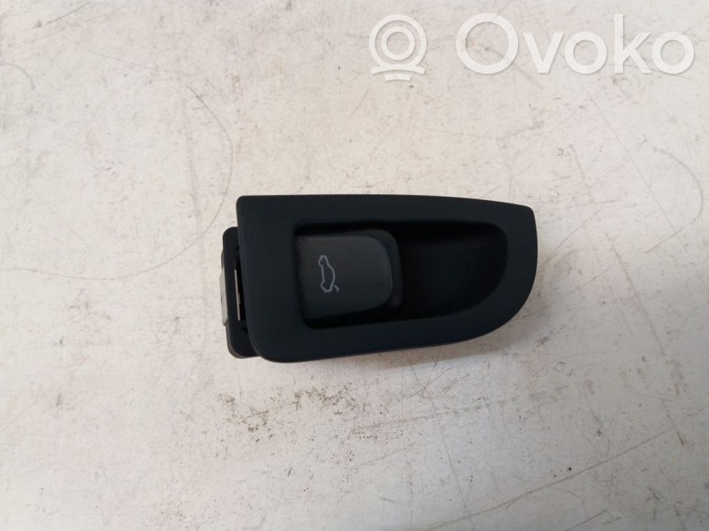 Audi A4 S4 B8 8K Interruptor para abrir la puerta trasera 