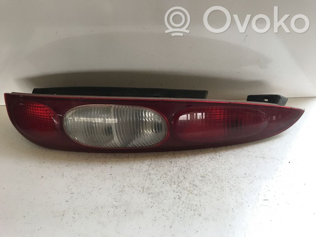Rear/tail lights