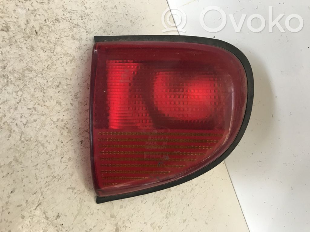 Ford Escort Aizmugurējais lukturis pārsegā 