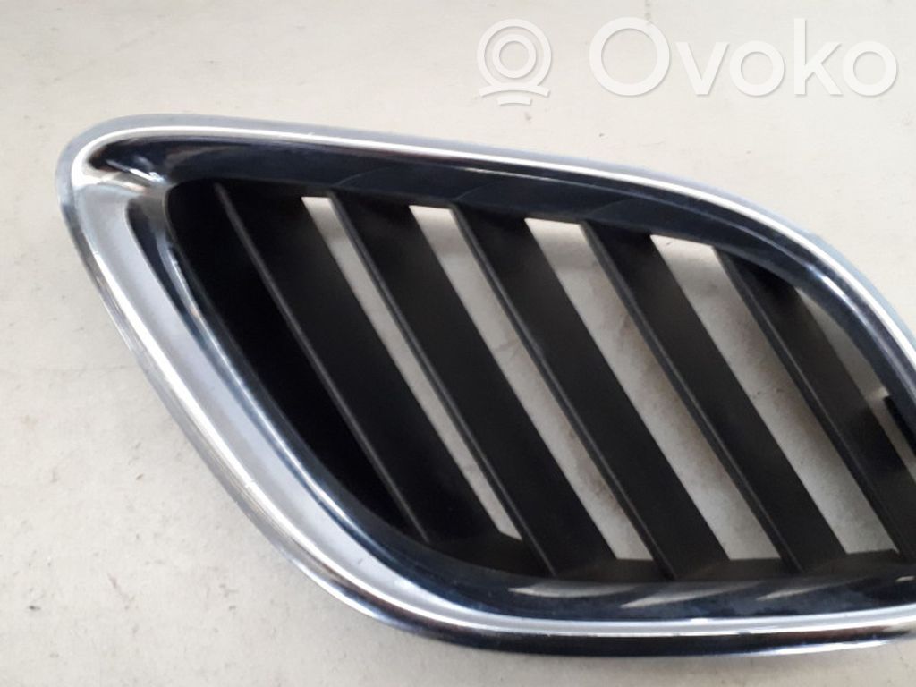 Saab 9-5 Front bumper upper radiator grill 