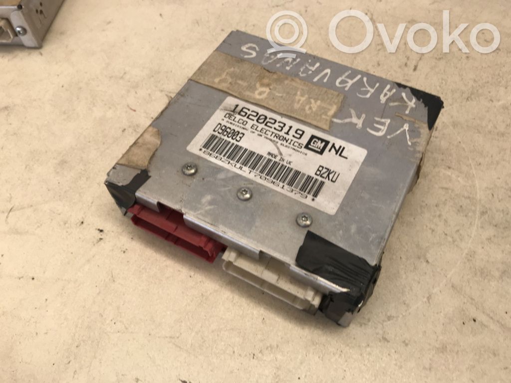 Opel Vectra B Engine control unit/module 