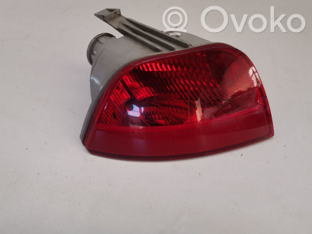 Ford Focus Priešrūkinis žibintas gale 