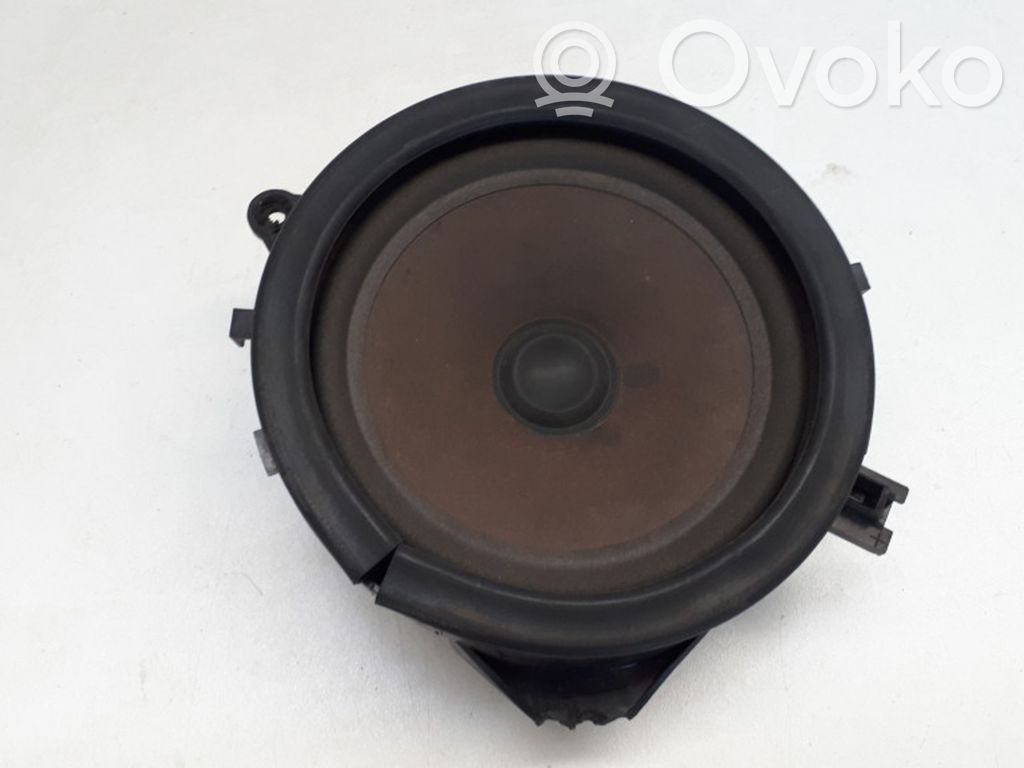 Volvo S80 Rear door speaker 