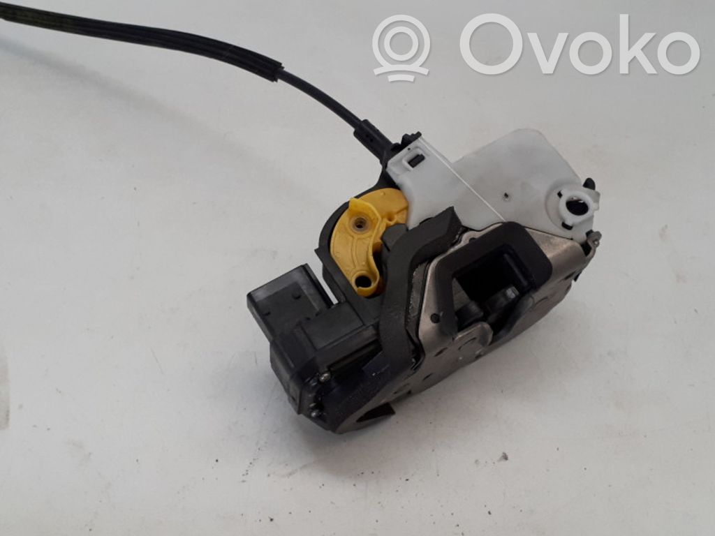 Opel Insignia A Etuoven lukko 