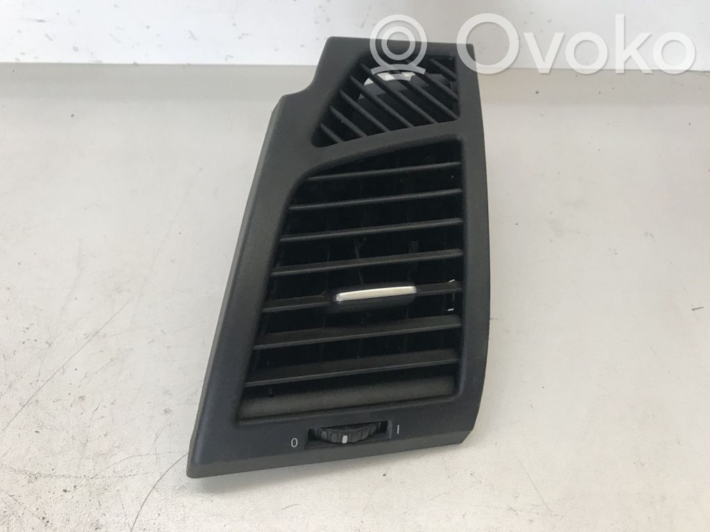 BMW 1 E81 E87 Šoninės oro grotelės 