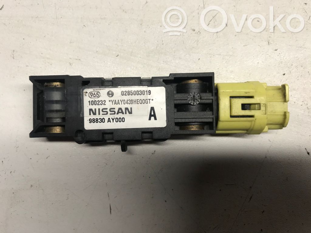 Nissan Primera Airbagsensor Crashsensor Drucksensor 