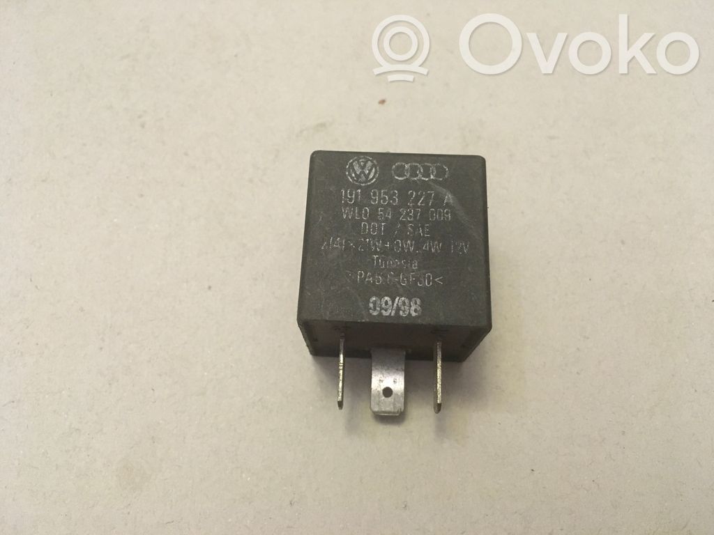 Volkswagen Polo III 6N 6N2 6NF Other relay 