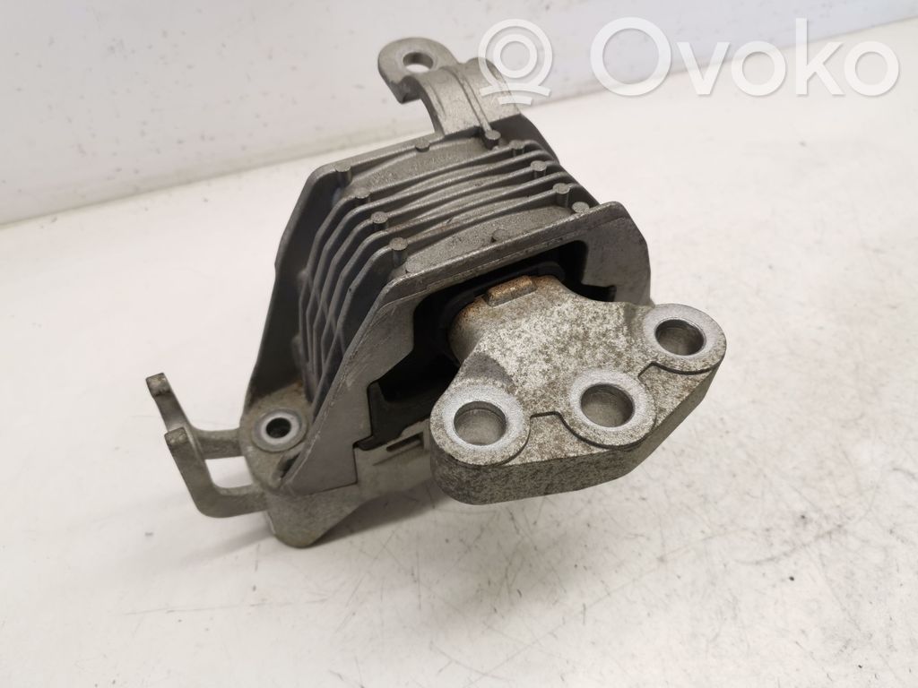 Opel Astra J Engine mount bracket 