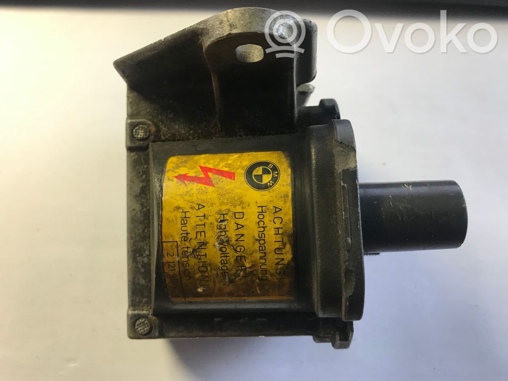 BMW 5 E34 High voltage ignition coil 