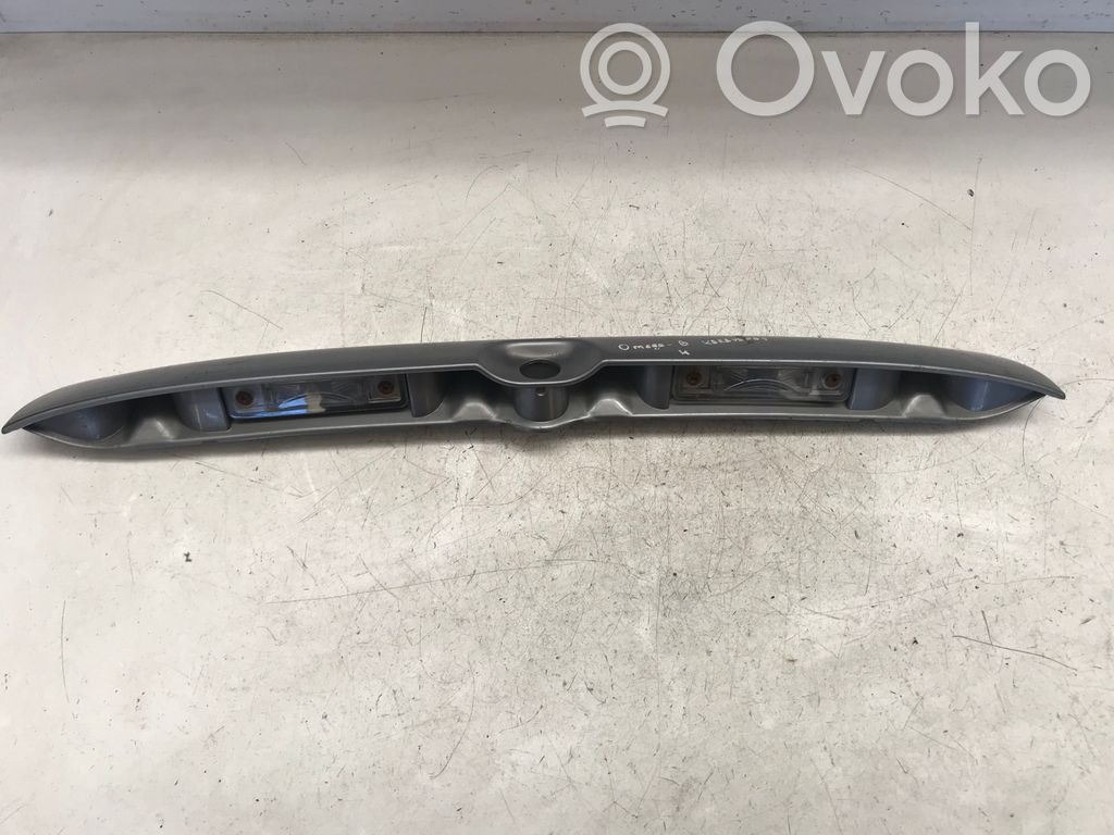 Opel Omega B2 Éclairage de plaque d'immatriculation 