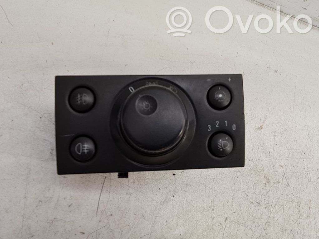 Opel Vectra C Light switch 