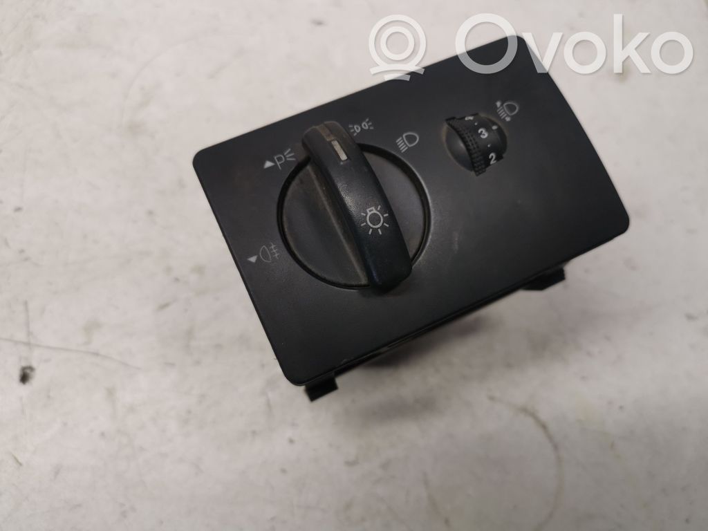 Ford Focus Light switch 