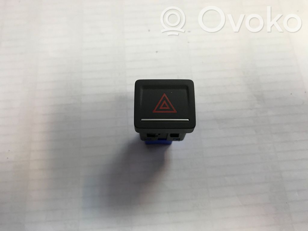Volkswagen Golf VII Botón interruptor de luz de peligro 