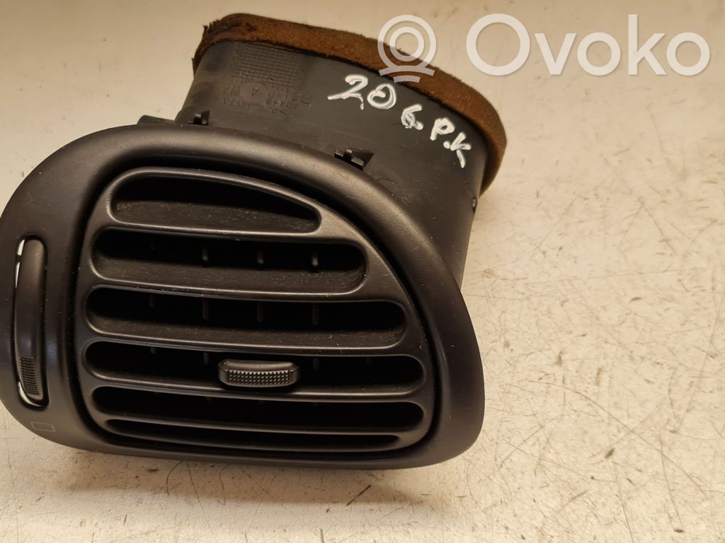 Peugeot 206 Šoninės oro grotelės 