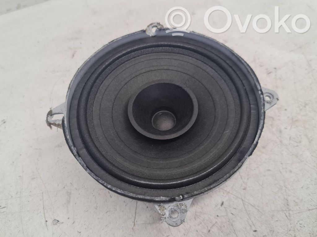 Peugeot 206 Rear door speaker 