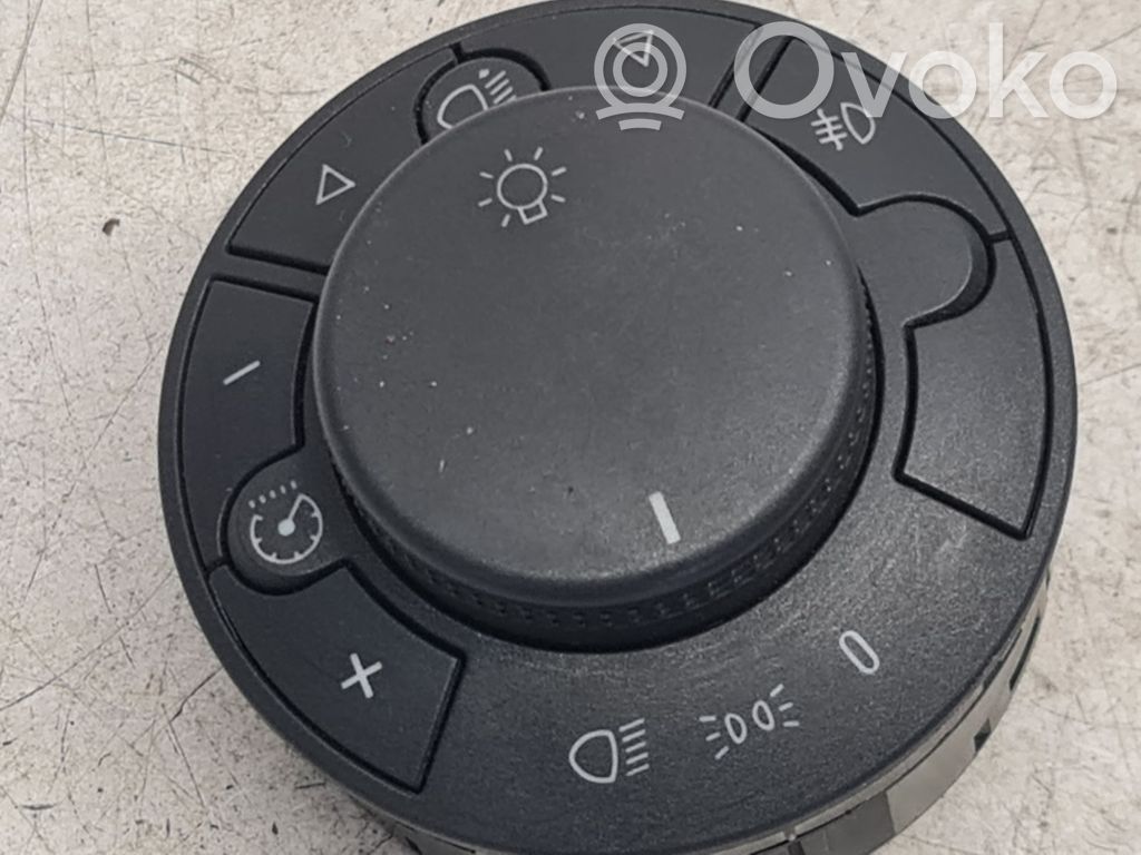 Opel Corsa D Light switch 